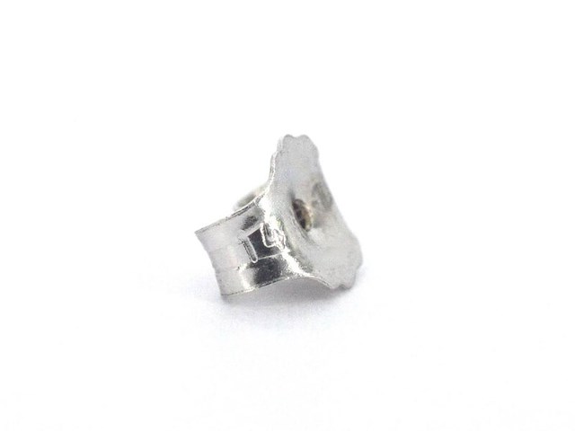 Witgouden design oorbellen met natuurlijke diamanten en saffier - afbeelding 5 van  7