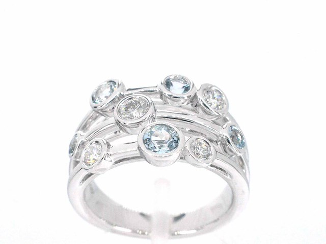 Witgouden design ring met aquamarijn en diamant - afbeelding 1 van  11