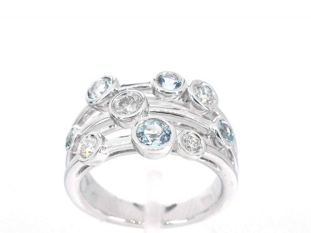Witgouden design ring met aquamarijn en diamant - afbeelding 1 van  10
