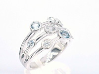 Witgouden design ring met aquamarijn en diamant - afbeelding 4 van  9