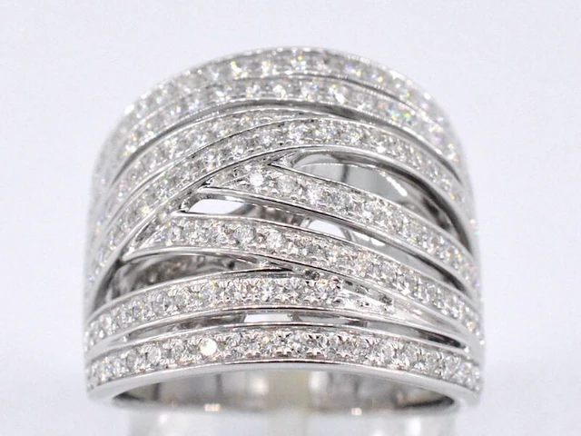 Witgouden design ring met briljanten diamanten - afbeelding 1 van  10