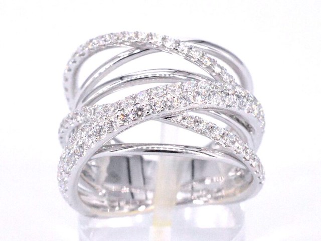 Witgouden design ring met diamanten - afbeelding 1 van  10