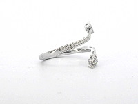 Witgouden design ring met natuurlijke diamanten - afbeelding 2 van  10