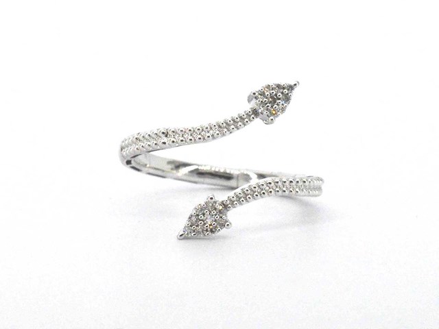 Witgouden design ring met natuurlijke diamanten - afbeelding 1 van  10