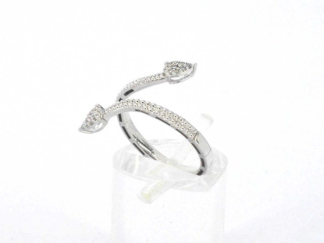 Witgouden design ring met natuurlijke diamanten - afbeelding 5 van  10
