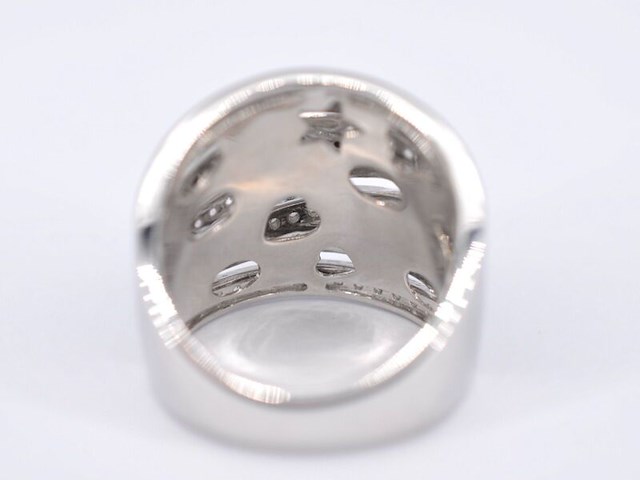 Witgouden design ring met witte en zwarte briljanten diamanten - afbeelding 7 van  8
