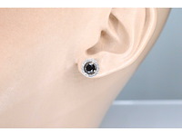 Witgouden diamanten entourage oorbellen met zwarte diamanten (enhanced) - afbeelding 4 van  11