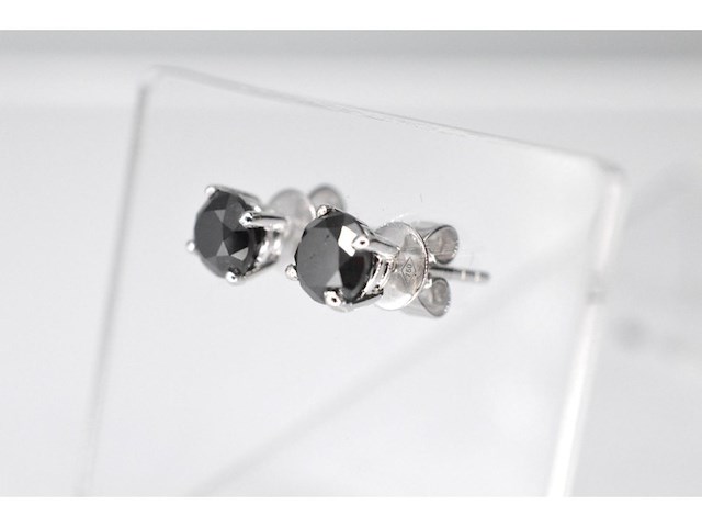 Witgouden diamanten entourage oorbellen met zwarte diamanten (enhanced) - afbeelding 8 van  11