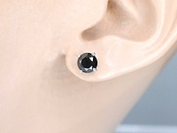 Witgouden diamanten entourage oorbellen met zwarte diamanten - afbeelding 10 van  11