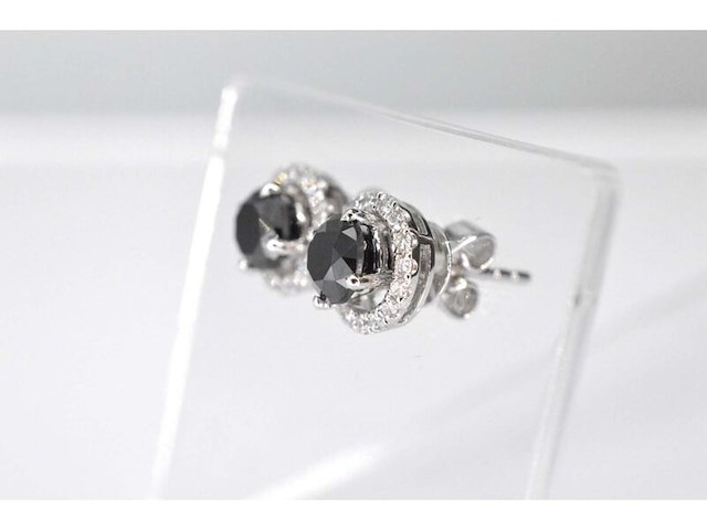Witgouden diamanten entourage oorbellen met zwarte diamanten - afbeelding 5 van  11