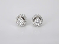 Witgouden diamanten entourage oorbellen van 1.50 carat - afbeelding 3 van  7