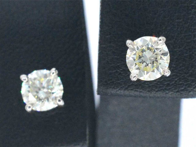 Witgouden diamanten oorbellen 1.00 carat - afbeelding 1 van  10