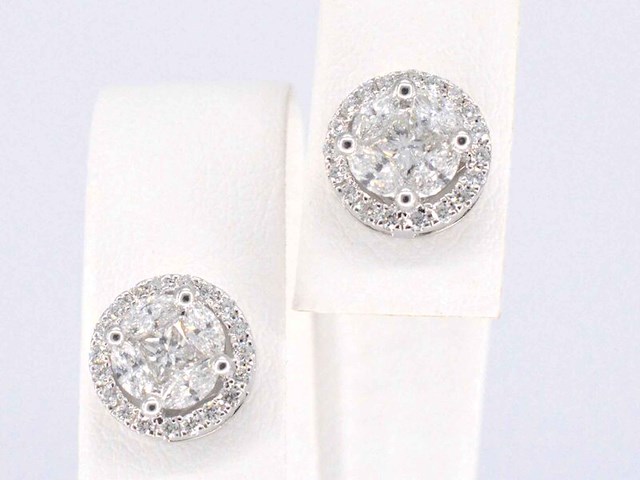 Witgouden diamanten oorbellen met een rand van briljanten - afbeelding 1 van  9