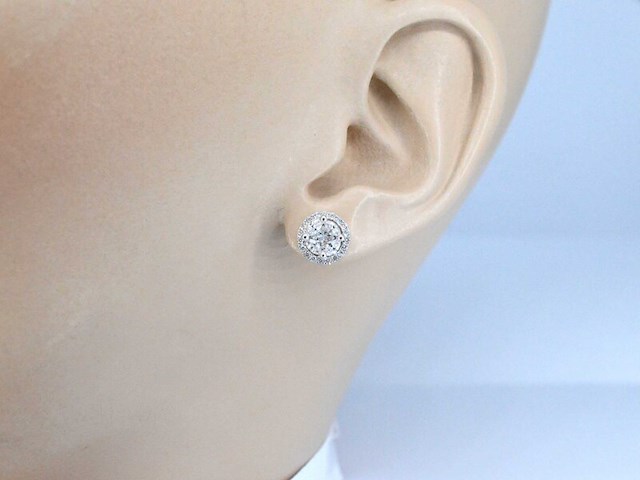 Witgouden diamanten oorbellen met een rand van briljanten - afbeelding 2 van  9