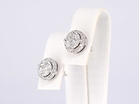 Witgouden diamanten oorbellen met een rand van briljanten - afbeelding 3 van  9