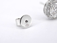 Witgouden diamanten oorbellen met rand van briljanten - afbeelding 8 van  8