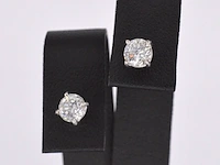 Witgouden diamanten oorbellen van 0.50 carat