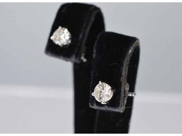 Witgouden diamanten oorbellen van 0.80 carat - afbeelding 3 van  7