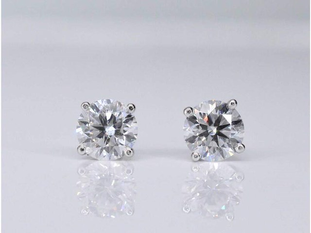 Witgouden diamanten oorbellen van 1.00 carat - afbeelding 1 van  8