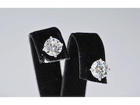 Witgouden diamanten oorbellen van 1.00 carat - afbeelding 3 van  8