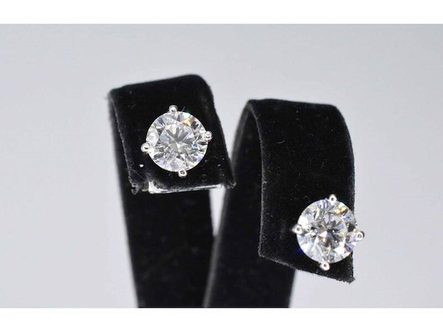 Witgouden diamanten oorbellen van 1.00 carat - afbeelding 5 van  8