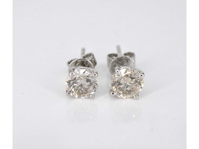 Witgouden diamanten oorbellen van 1.20 carat - afbeelding 5 van  6