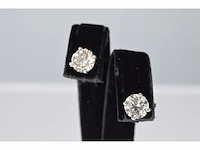 Witgouden diamanten oorbellen van 1.20 carat