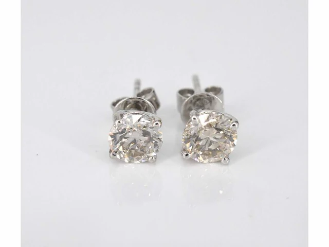 Witgouden diamanten oorbellen van 1.20 carat - afbeelding 4 van  7