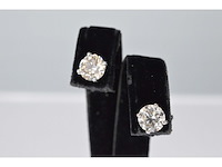 Witgouden diamanten oorbellen van 1.60 carat - afbeelding 1 van  7