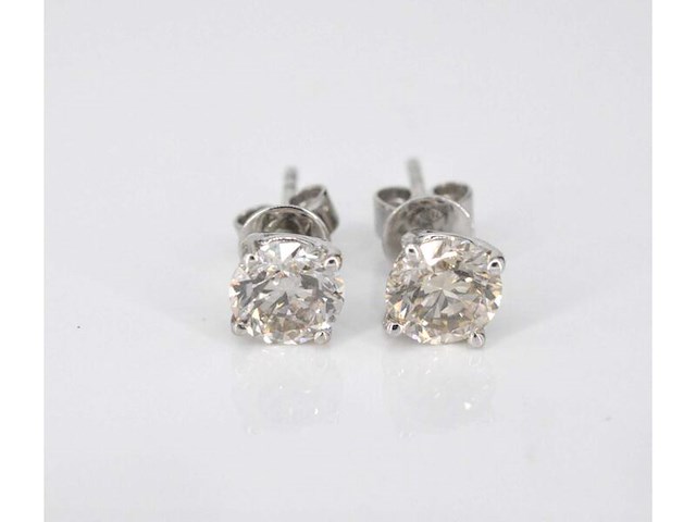 Witgouden diamanten oorbellen van 1.60 carat - afbeelding 4 van  7
