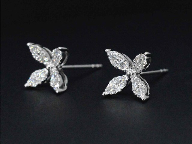 Witgouden diamanten oorbellen - afbeelding 3 van  4