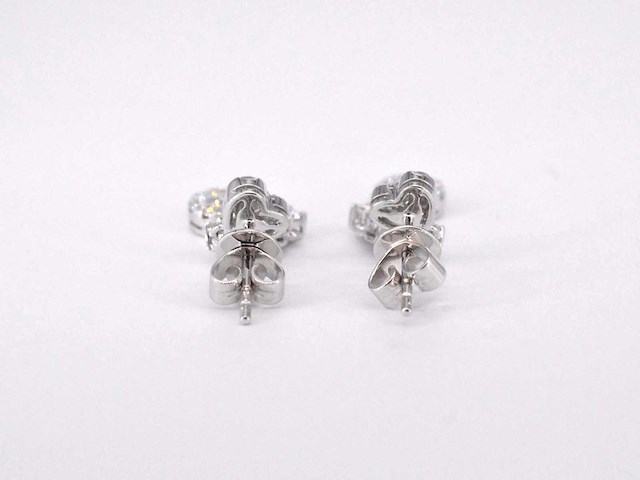 Witgouden diamanten oorhangers 1.50 carat - afbeelding 7 van  9
