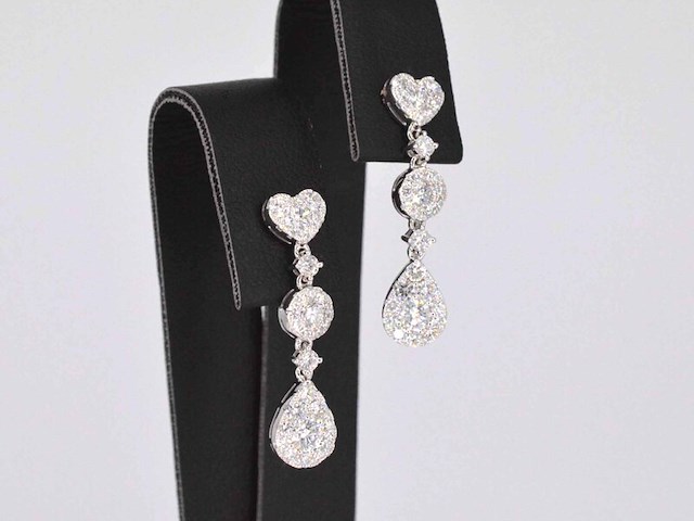 Witgouden diamanten oorhangers met diamanten 1.50 carat - afbeelding 4 van  8