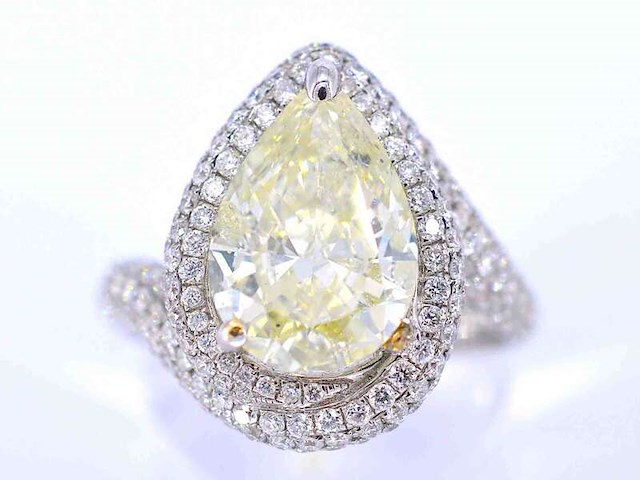 Witgouden diamanten ring met een pear shape diamant van 3.00 carat - afbeelding 1 van  8
