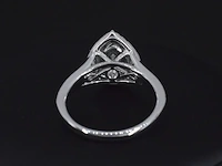 Witgouden druppelvormige entourage ring met diamanten - afbeelding 5 van  6