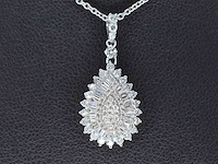 Witgouden druppelvormige hanger met diamanten - afbeelding 1 van  6