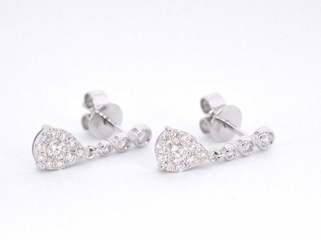 Witgouden druppelvormige oorhangers met diamanten - afbeelding 7 van  9