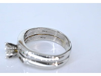 Witgouden dubbele ring met een briljant geslepen diamant - afbeelding 6 van  7