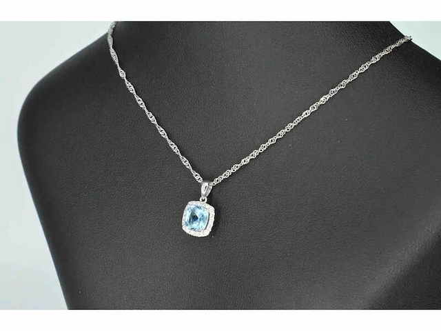 Witgouden entourage hanger bezet met topaas en diamanten, excl. ketting - afbeelding 4 van  8
