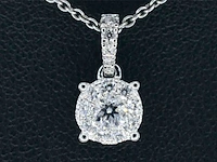 Witgouden entourage hanger met briljant geslepen diamanten, excl. ketting