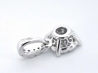 Witgouden entourage hanger met briljant geslepen diamanten, excl. ketting - afbeelding 7 van  9