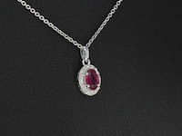 Witgouden entourage hanger met diamanten en robijn, excl. ketting - afbeelding 4 van  6