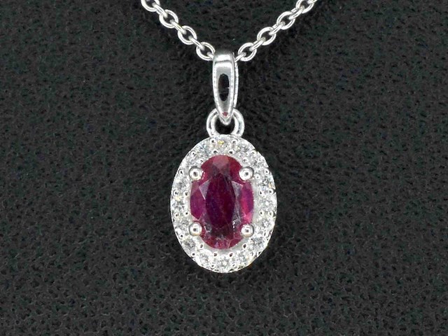 Witgouden entourage hanger met diamanten en robijn - afbeelding 1 van  7