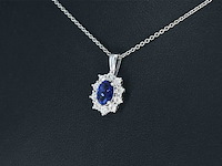 Witgouden entourage hanger met diamanten en saffier, excl. ketting - afbeelding 3 van  9