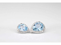 Witgouden entourage hanger met topaas en diamanten - afbeelding 6 van  7