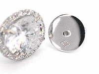 Witgouden entourage oorbellen diamant - afbeelding 10 van  10