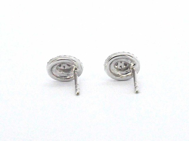 Witgouden entourage oorbellen met diamant - afbeelding 6 van  7