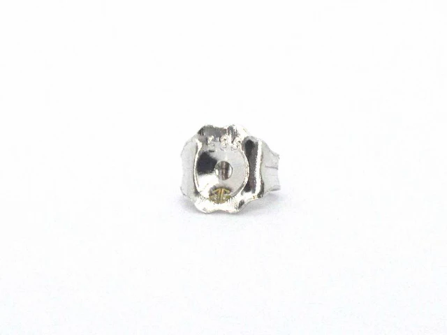 Witgouden entourage oorbellen met diamant - afbeelding 9 van  10