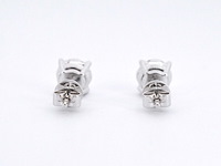 Witgouden entourage oorbellen met diamanten - afbeelding 9 van  11