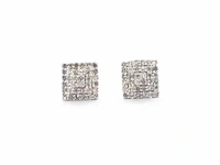 Witgouden entourage oorbellen met diamanten